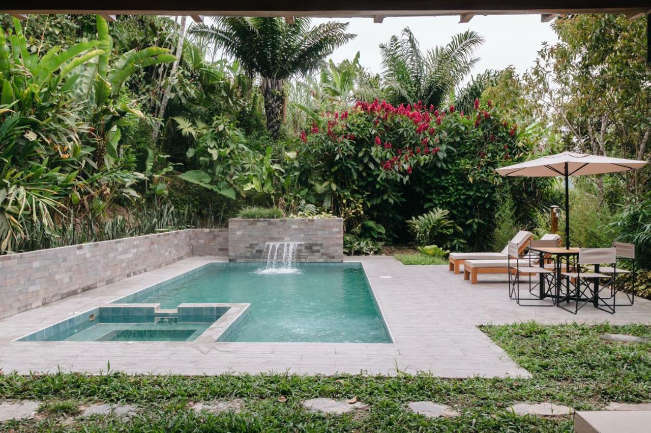 Piripe Wellness Lodge Pacto Ngoại thất bức ảnh
